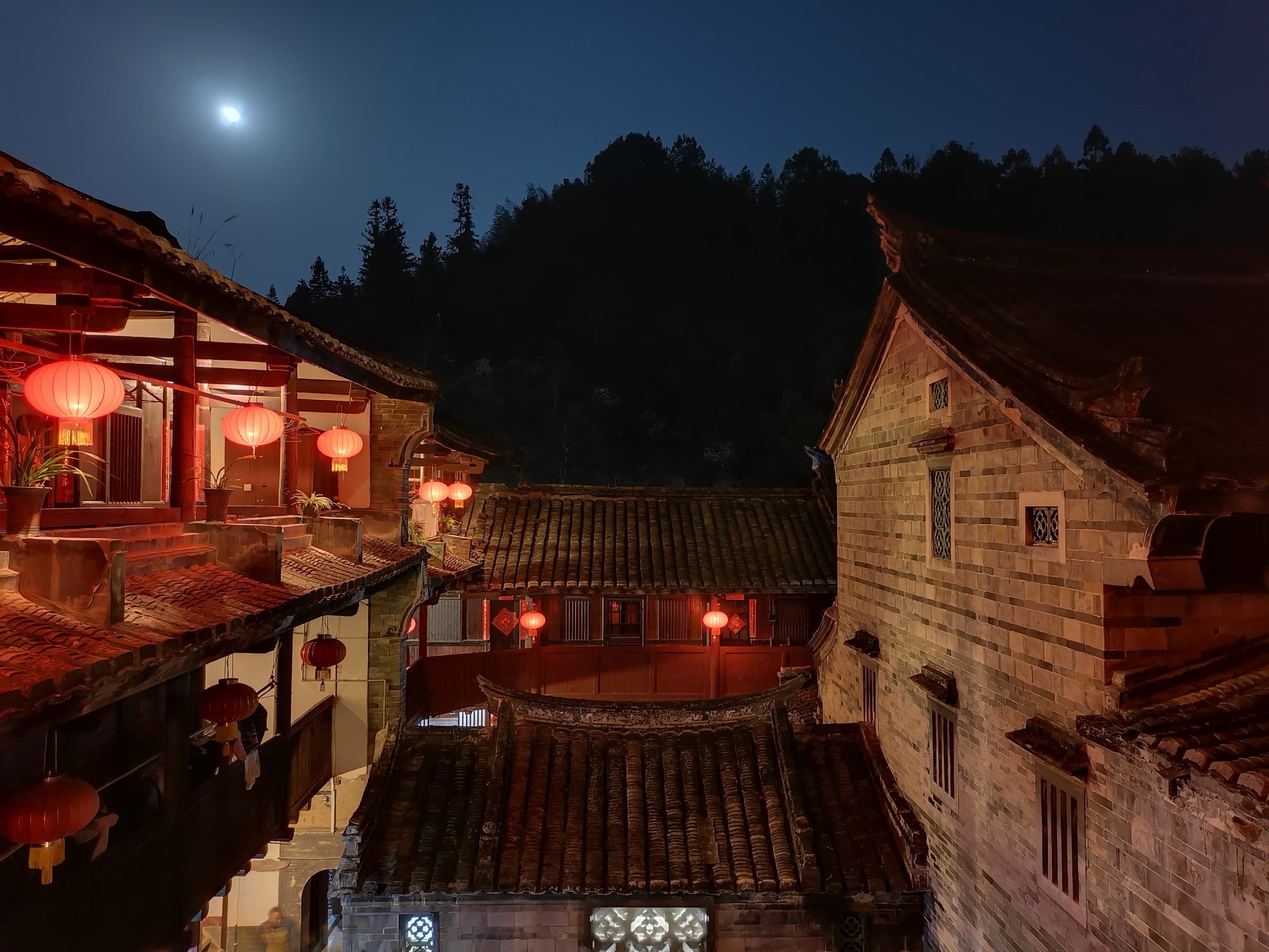 Fuyulou adapted for guesthouse use