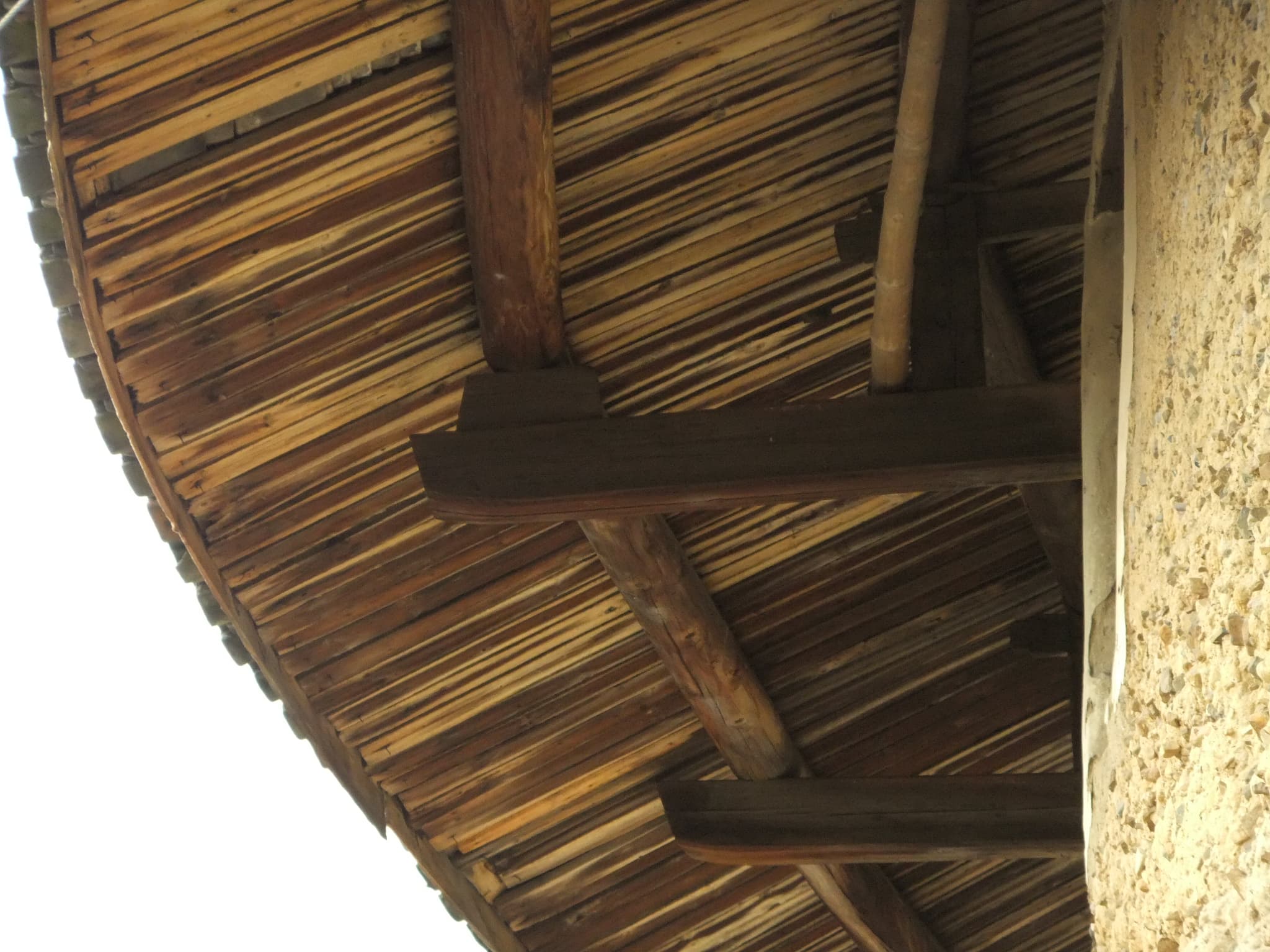 Roof elements at Xianghui Lou