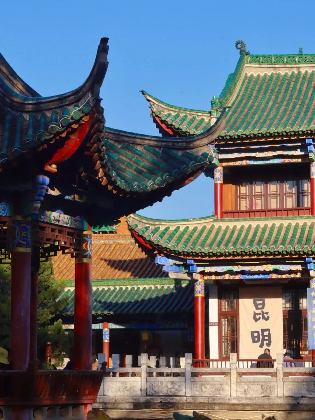 Green Lake Kunming — a traditional pavilion and painted roof