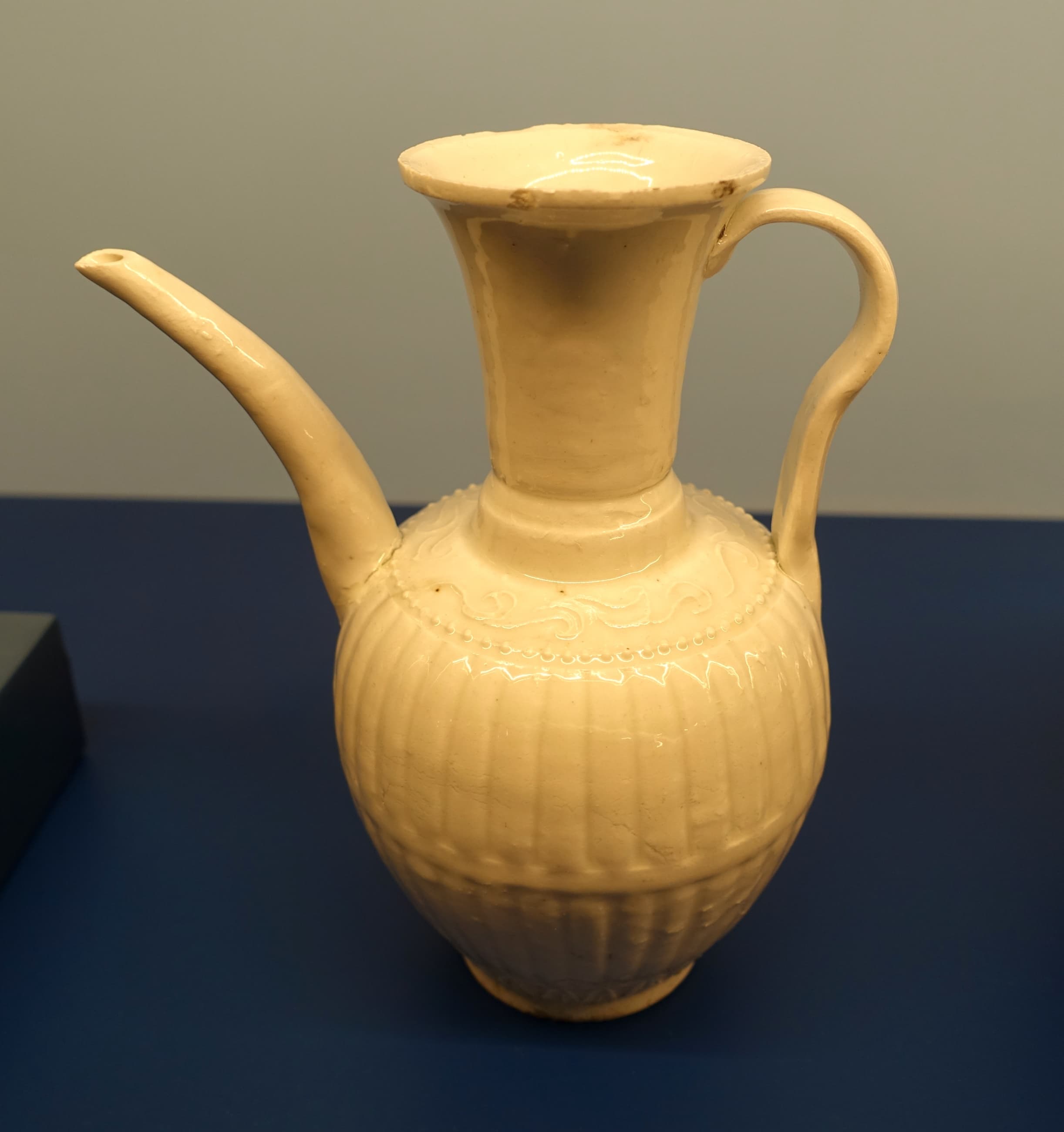 Southern Song Dehua-ware ewer recovered from Nanhai No. 1