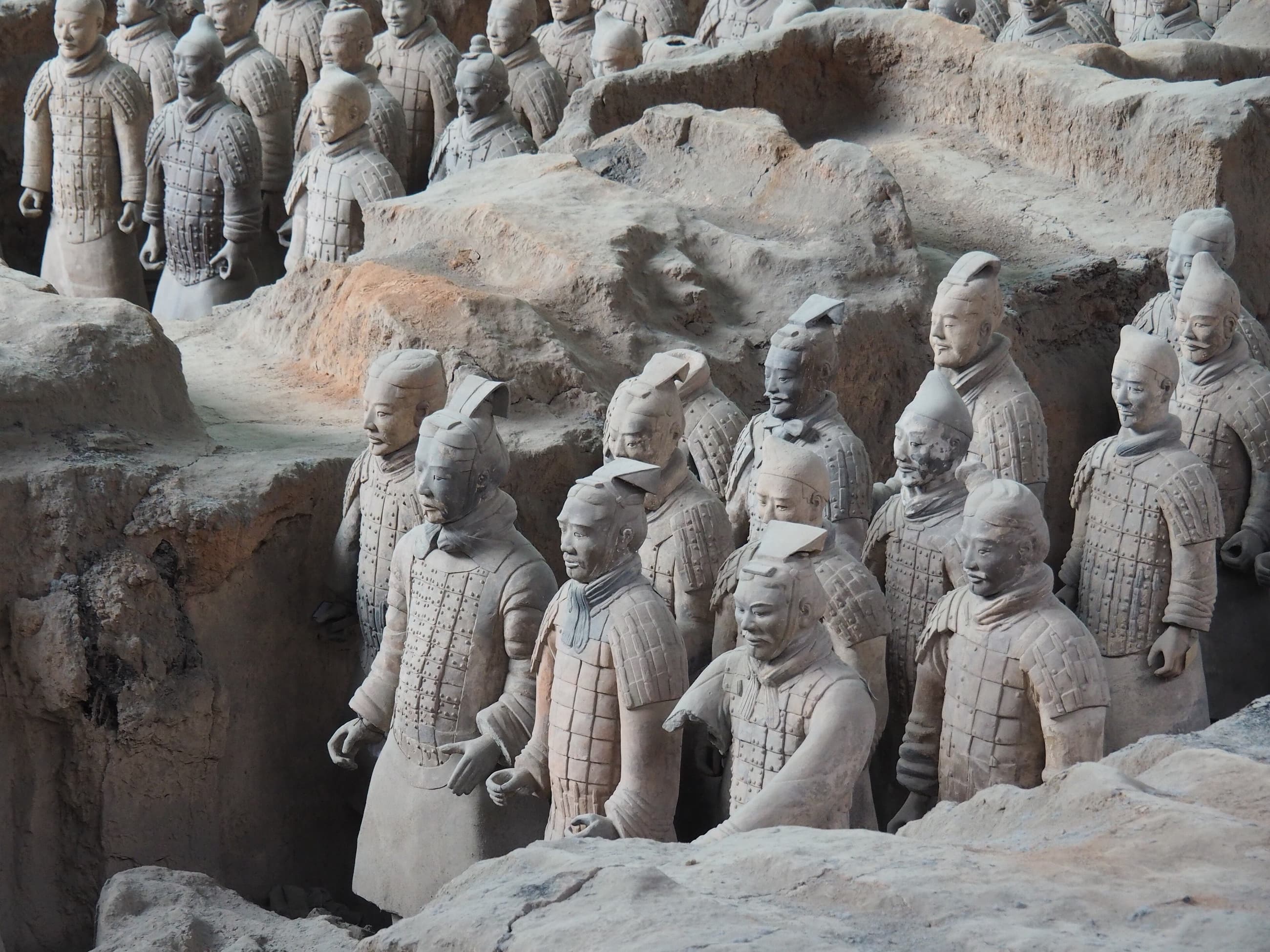 Before the Army Turned Grey: The Vanishing Colours of the Terracotta Warriors