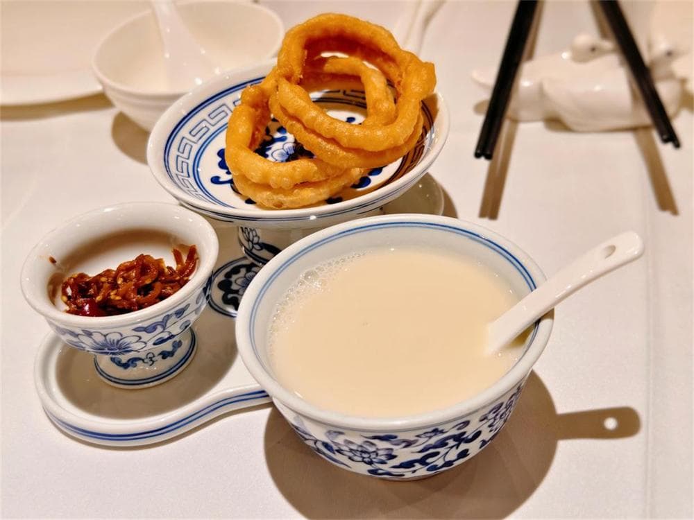 Douzhi and Jiaoquan Breakfast