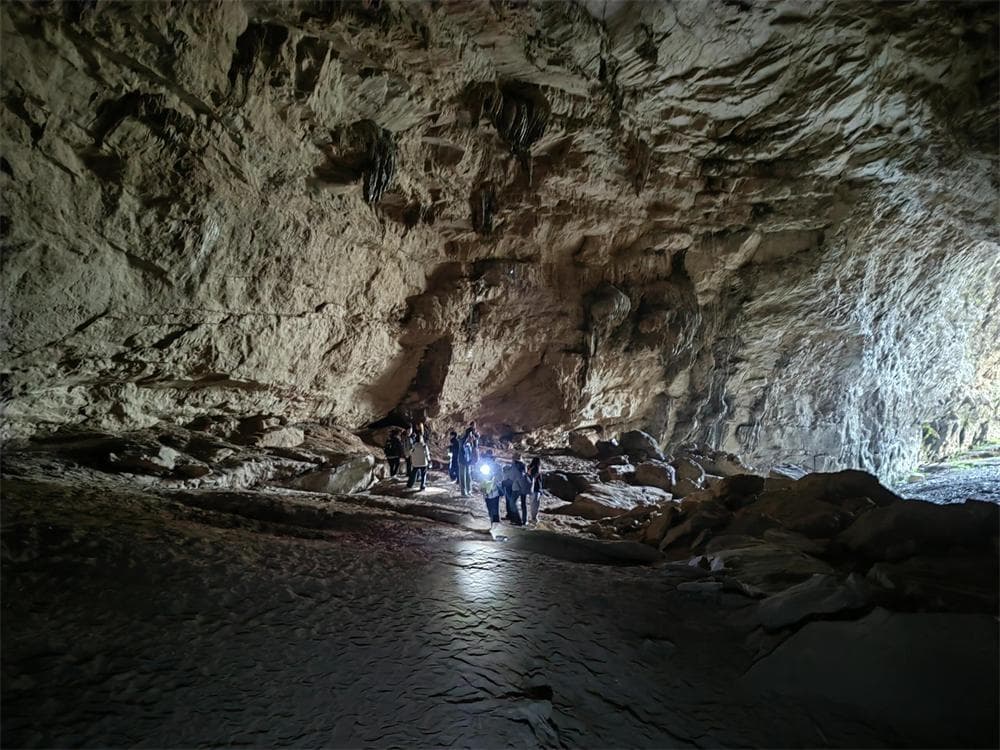 Narrow Canyon Crevice