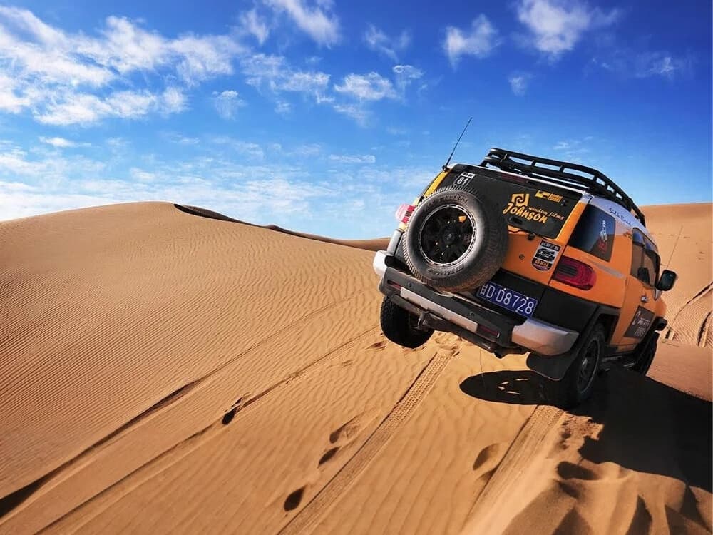 Off-road Desert Crossing