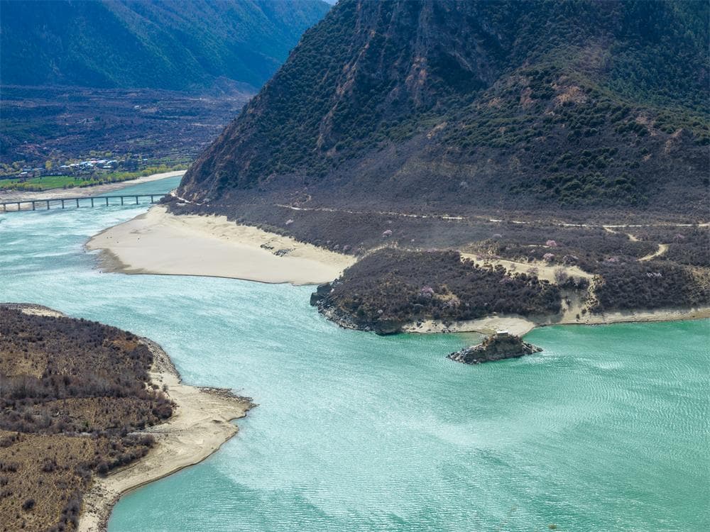 Yarlung Tsangpo River