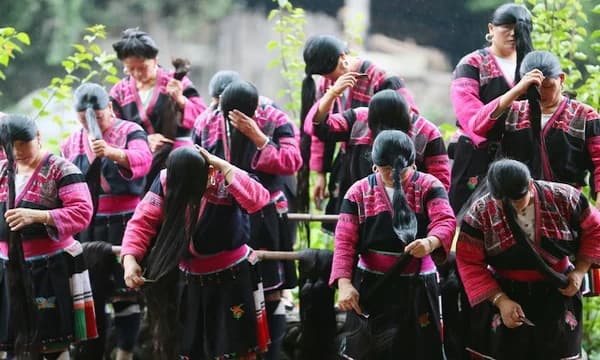 Huang Luo Yao Village