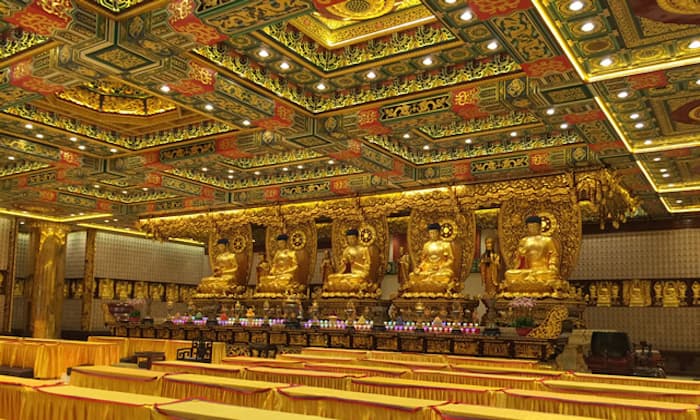 Po Lin Monastery