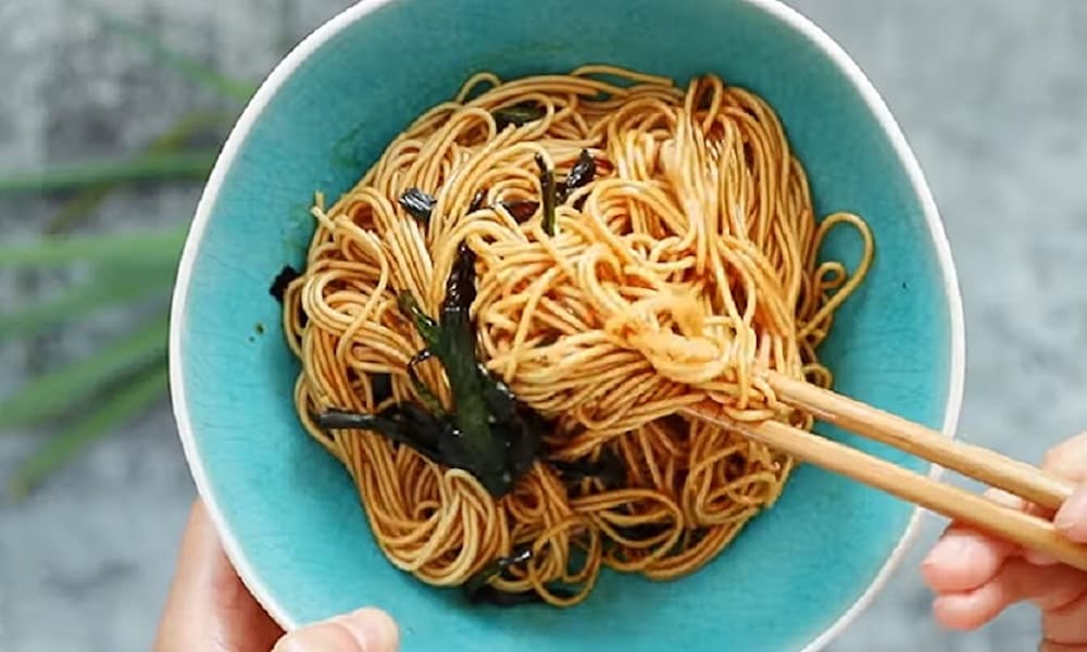 Scallion-Oil Noodles
